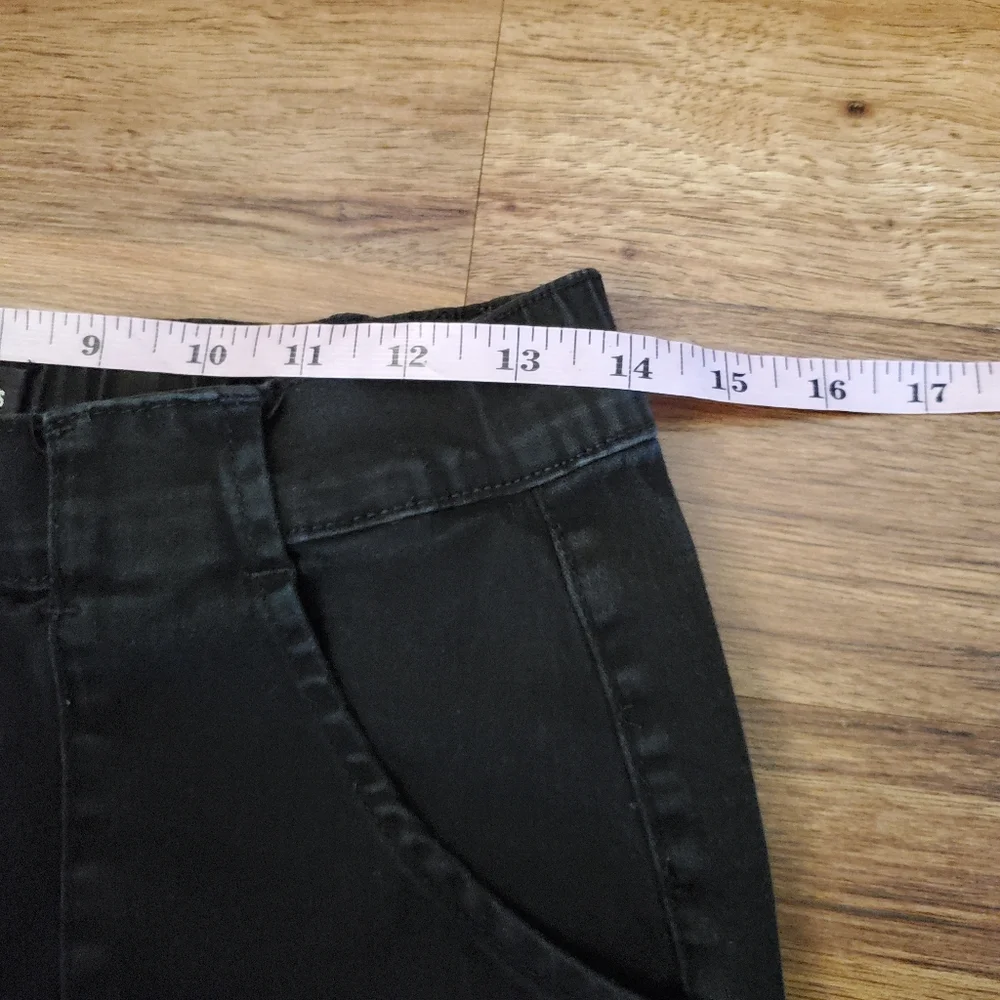 Almost Famous Denim Joggers Size Medium Black